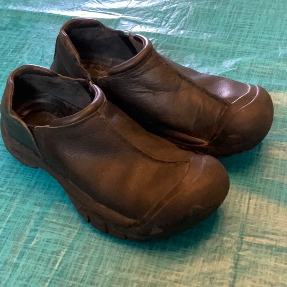 Keen slip on loafers